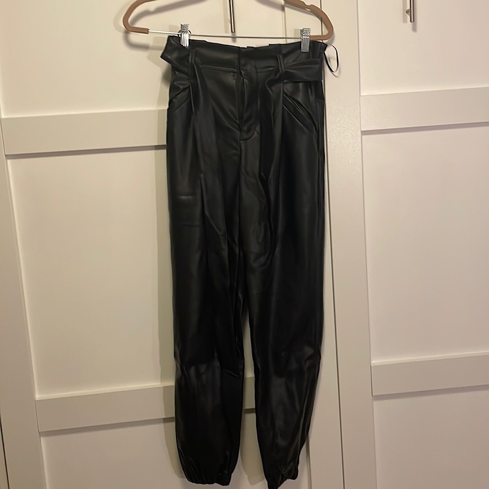 NWT Elan Faux leather High waist Ankle Pants Sz Small
